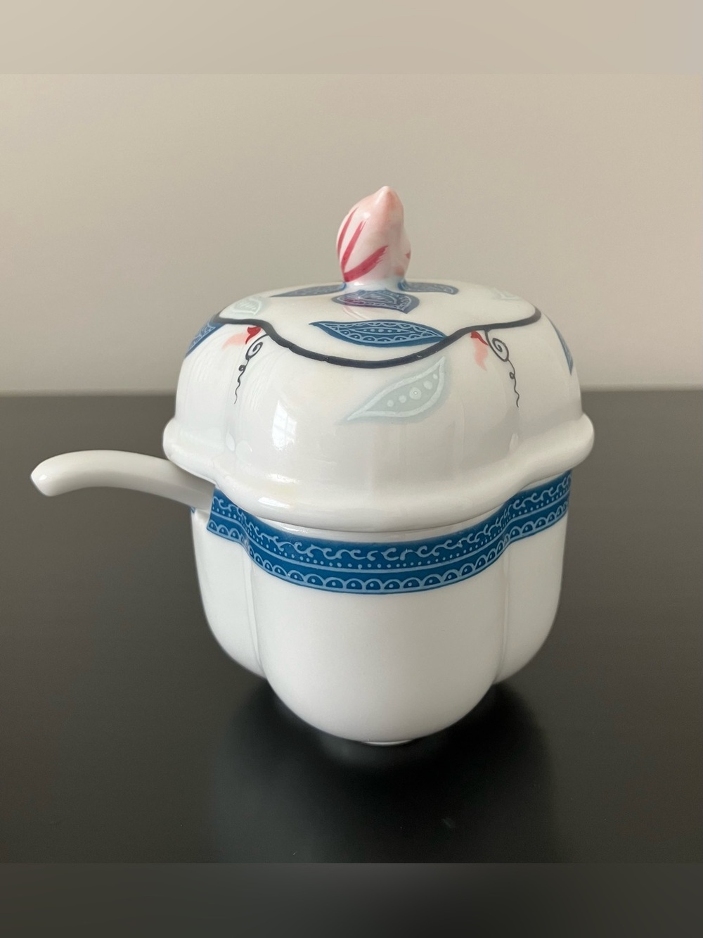 Vintage 1978 Elizabeth Arden Vanity Lidded Jar With Spoon